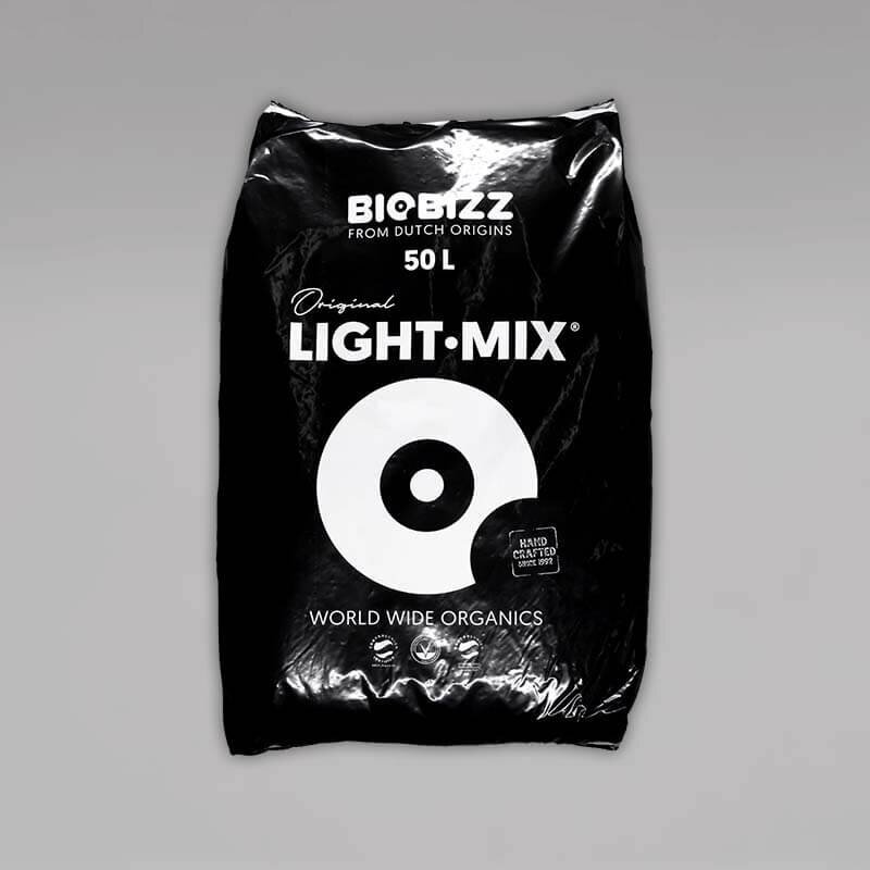 BioBizz Light Mix als Basis für ein eher luftiges Substrat-Setup